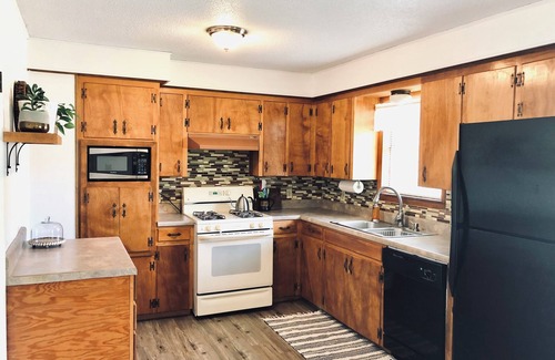 Harrison Casa | White Oak Cottage