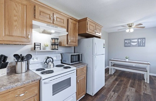 Trenton Casa | White Oak - fire pit, fast wifi, & free parking