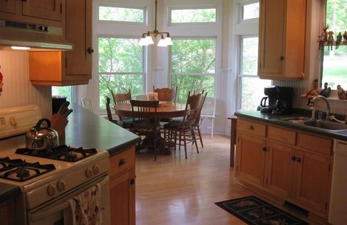Green Lake Casa | White Oaks - Hermosa casa frente al lago de vacaciones en la costa norte de Green Lake!