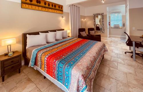 Truckland Casa | White Orchid Apartments