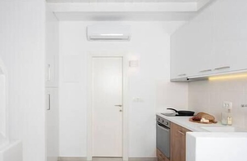 Messaria Apartamento | White Orchid Suites | 1 | Heated Shared Mini Pool