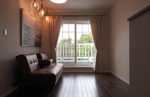Oiwake Casa | White Palace | Britishstyle villa nestled in the / Kitasakugun Nagano