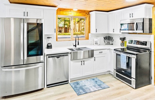 Packwood Casa | White Pass Wonder - Hot Tub, Wifi, Wood Stove