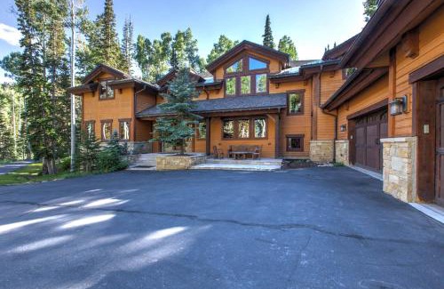 Park City Casa | White Pine 129 by Moose Management