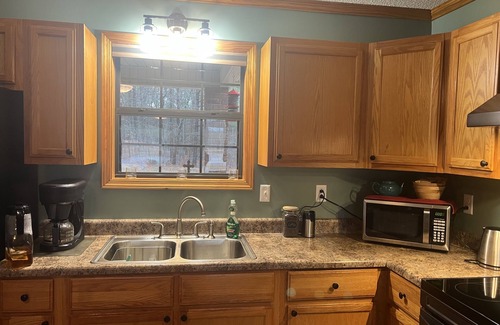 Dennis Casa | White Pines Home a Peaceful getaway on 43 acres Dogs welcome!