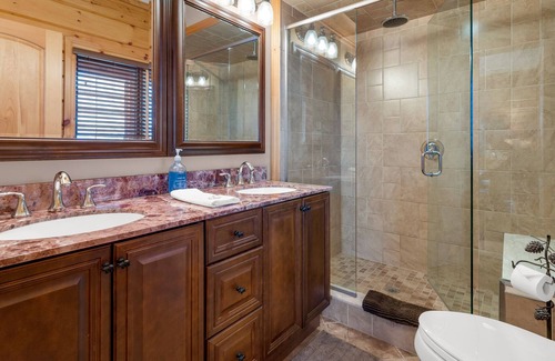 Seguin Casa | White Pines Lake Joseph Muskoka