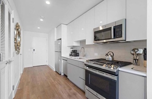 White Plains Apartamento | White Plains 1 BR | Children's Playroom | Downtown