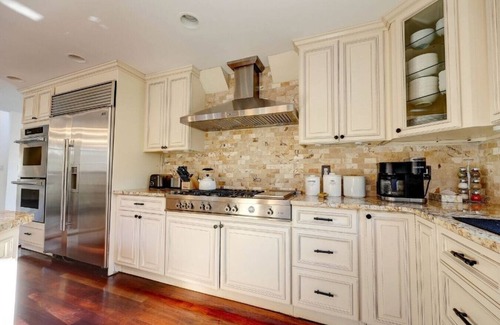 White Plains Casa | White Plains Midterm Jacuzzi Heated Pool Game Room