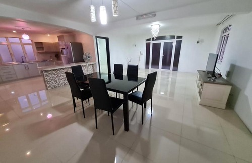 Quatre Bornes Casa | White Residence