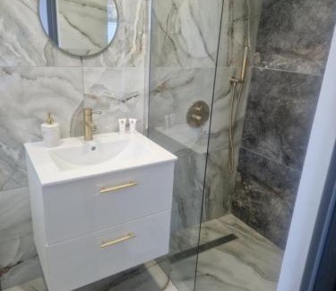 Oradea Casa | White Residence