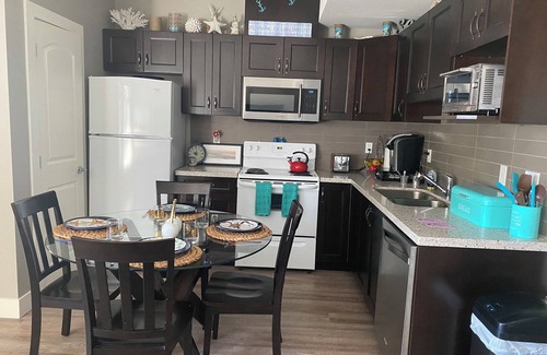 White Rock Casa | White Rock Beach Getaway