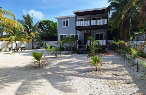 Cayo Corker Casa | White Rock Villa