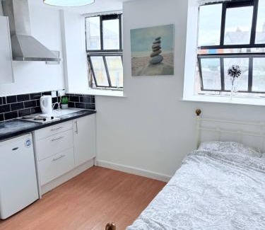 Bradford Apartamento | White Rose Double Bed Apartment