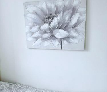 Bradford Apartamento | White Rose Double Bed Apartment