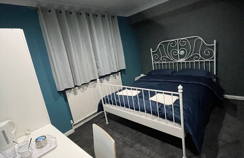 Chapeltown Hotel | White Rose Hotel and Restaurant