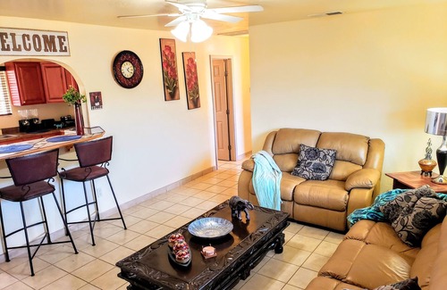 Alamogordo Casa | White Sands Retreat: Dreamy 3BR Ultimate Comfort & Backyard Bliss!