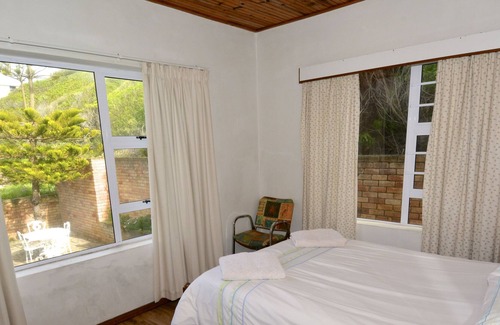 Van Dyks Bay Casa | White Shark Backpackers