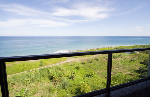 Shoufeng Casa | White Spray B&B