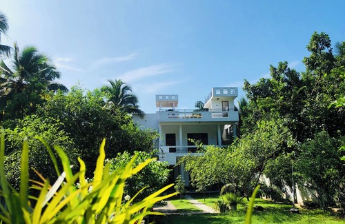 Wellawaya Casa | White Square Home-stay