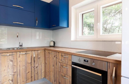 Pucisca Casa | White Stone House