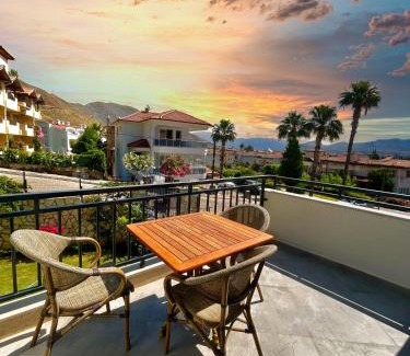 Icmeler Apartamento | White Suites İçmeler