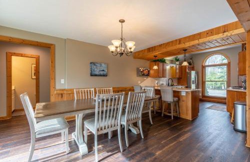 Beech Mountain Casa | White Tail Cottage