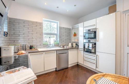 Pevensey Casa | White Water House