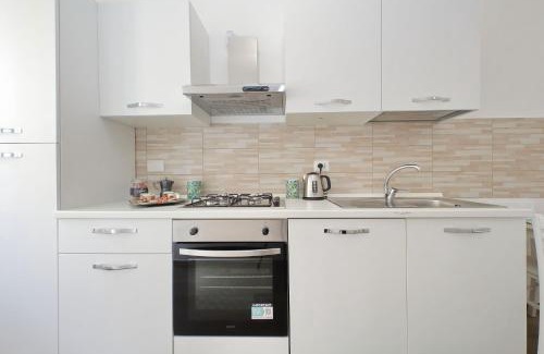 Tuscolano Apartamento | White Wood House