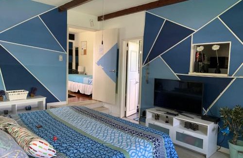 North Central Hollywood Apartamento | White Wooden House
