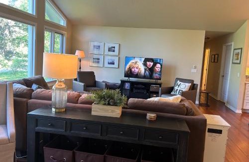 Whitefish Casa | Whitefish Home, Sleeps 7, Hot Tub, AC