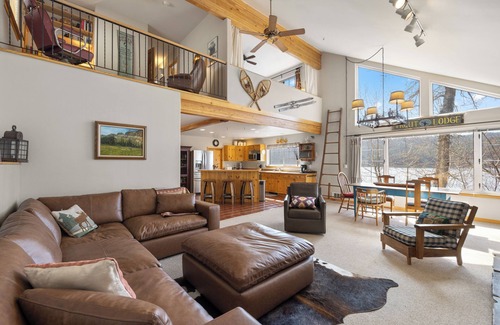 Whitefish Casa | Whitefish Lakefront Cabin w/ Private Beach & Dock, Private Apt & Hot Tub