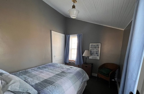 Coon Rapids Cabaña | Whiterock Conservancy - Hollyhock Cottage