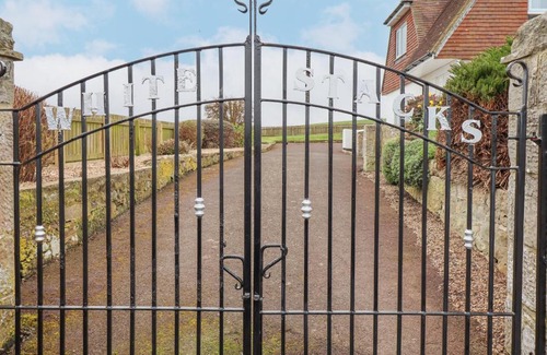 Bamburgh Casa | Whitestacks