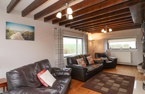 Bamburgh Casa | Whitestacks