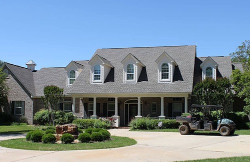 Bryan Casa | Whitetail Ranch Manor Retreat 685 ACRES!
