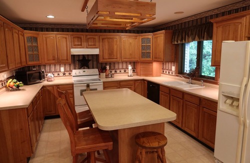 Loudonville Casa | Whitetail Ridge Cabin ,Sleeps 10