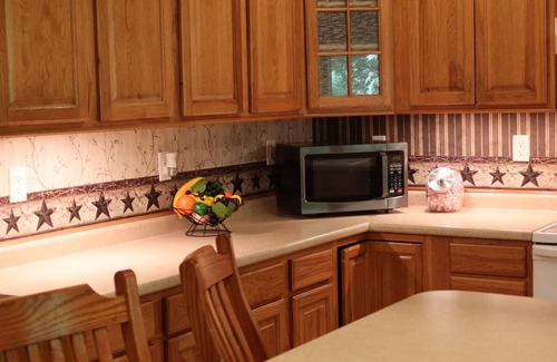 Loudonville Casa | Whitetail Ridge Cabin ,Sleeps 10