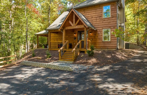 Ellijay Casa | Whitetail Woods 3 Bedroom Home by RedAwning