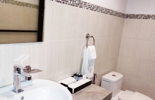 Silang Hotel | WhiteWoods Convention & Leisure Hotel