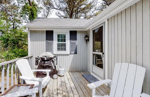 North Truro Casa | Whitman Surf Cottage & Great Hollow Retreat