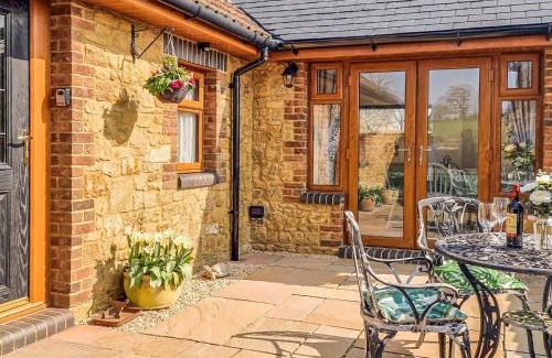 Eleighwater Casa | Whitney Cottage