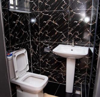 Ajah Apartamento | WHITNEY LUXURY APARTMENTs
