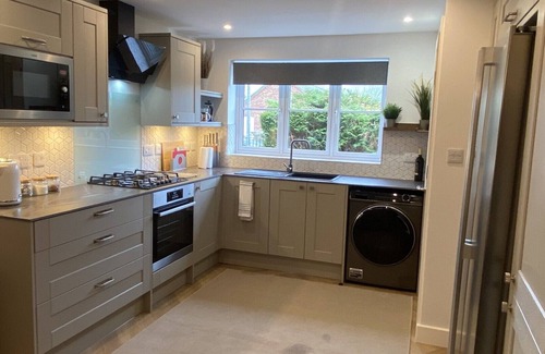Rocester Cabaña | Whittaker Mews Near Alton Towers