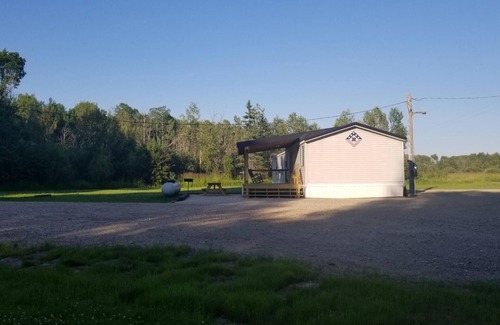 Newberry Casa | Whole Home in peaceful Newberry