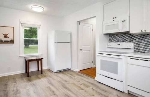 Perinton Casa | Whole house in Pittsford NY