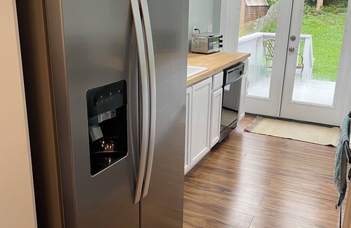 Spartanburg Casa | Whole House, sleeps 7, within walking distance to downtown Spartanburg!