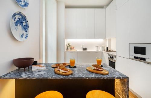 Santa Maria Maior Apartamento | WHome Prime Location Contemporary Luxury Apartment w/AC & Elevator