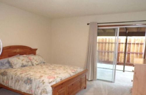 Modesto Casa | Why stay at a hotel when you can enjoy the convienances of your own house?