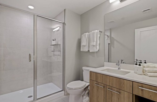 Eisenhower East Apartamento | WhyHotel by Placemakr Alexandria