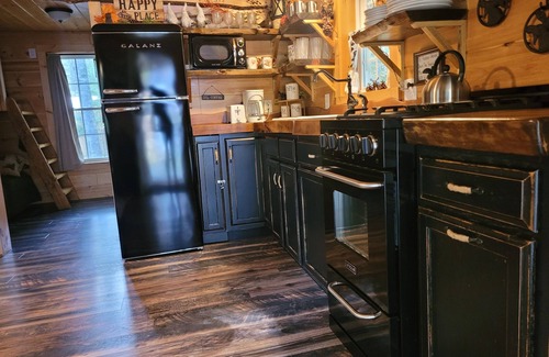 Abbot Cabina | Wicked Cute Cabin along the Piscataquis River